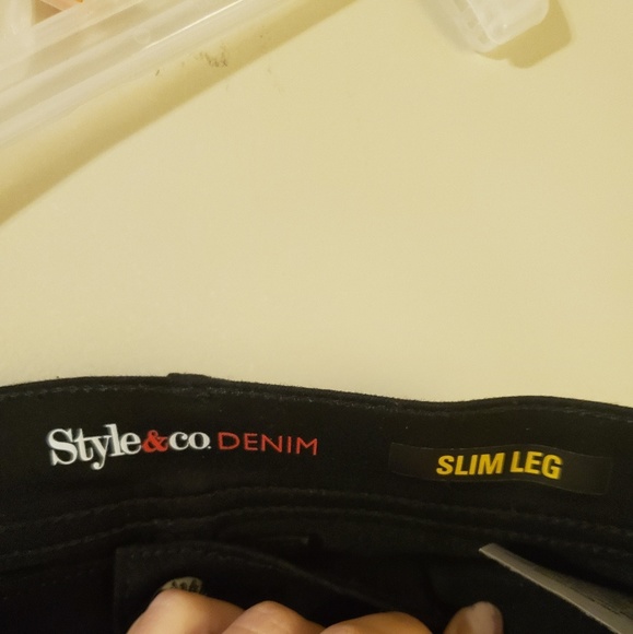 Black Slim Leg High Rise Jeans - Picture 4 of 4